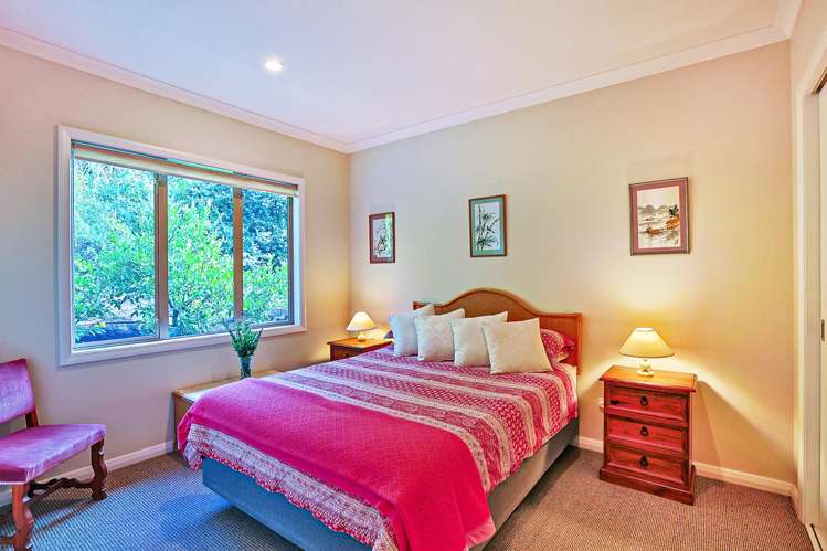 122 Kent Terrace Taradale_12