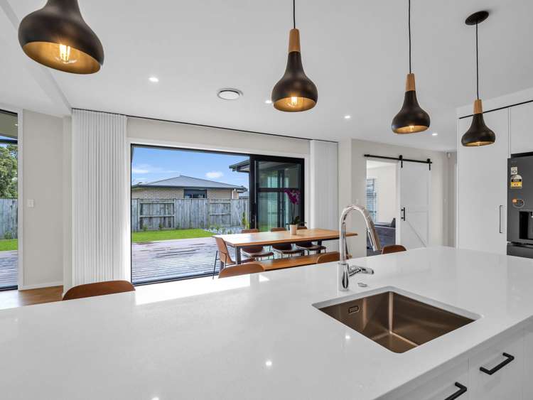27 Coutts Way Fitzherbert_11