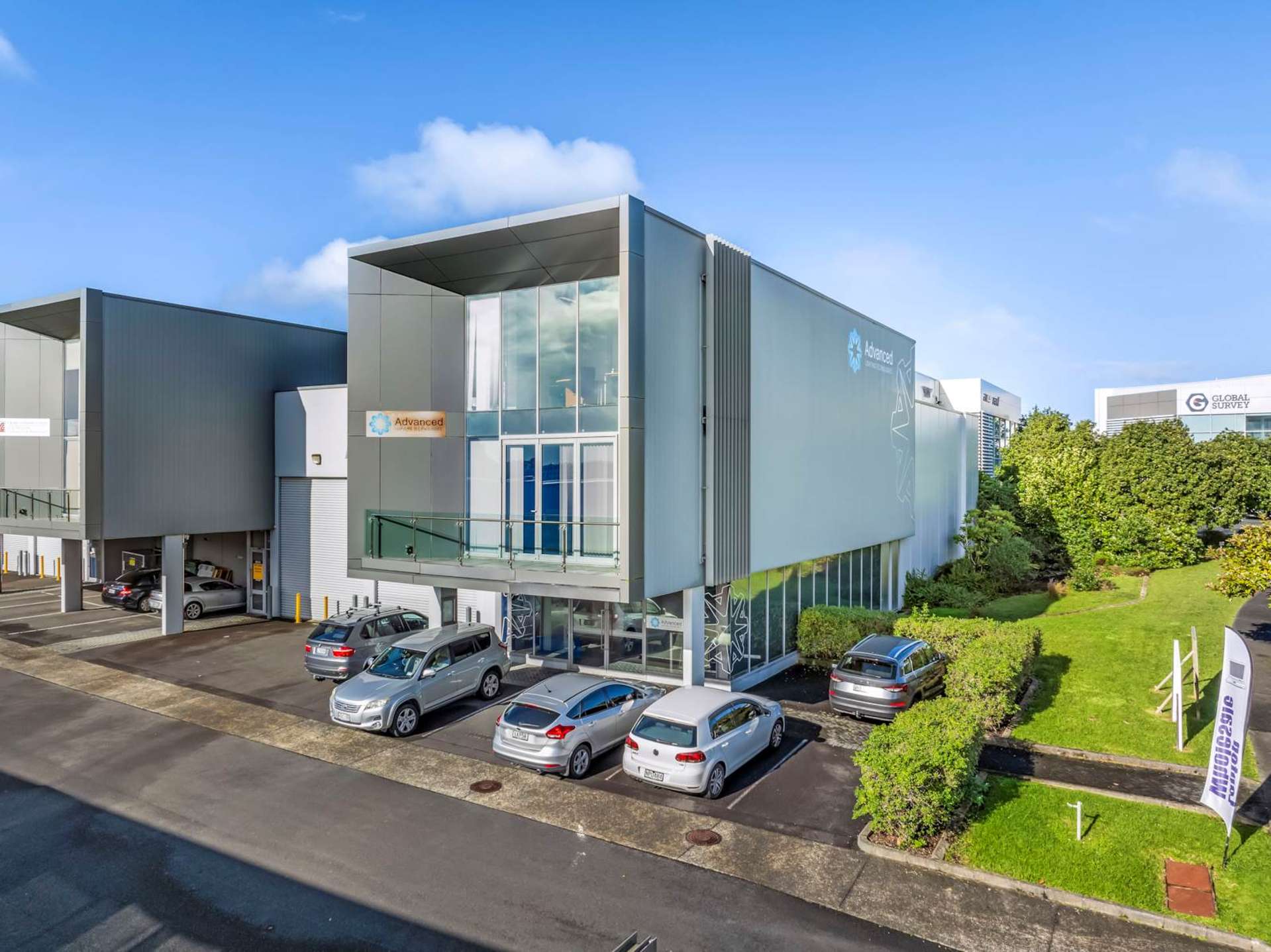 Unit 1/9 Orbit Drive Rosedale_0