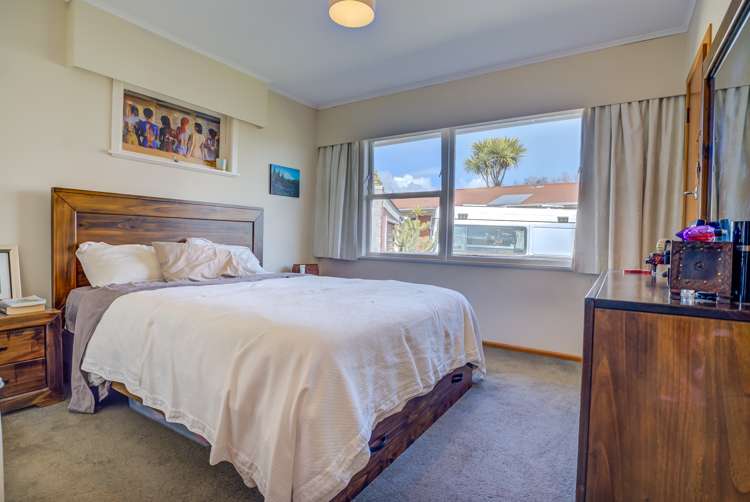 17 Macmurdo Avenue Glenview_9