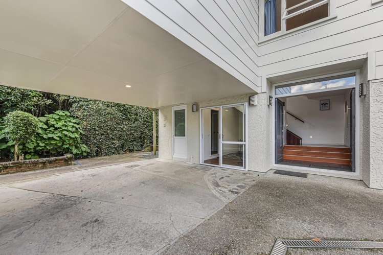 8b Tuckett Place Enner Glynn_14