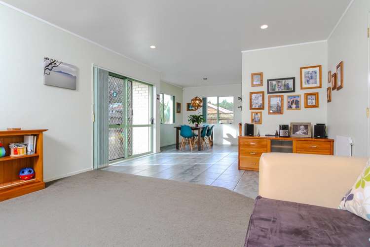 14 Links Road New Lynn_10