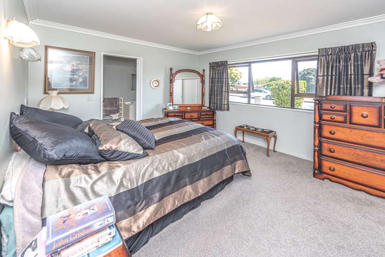 16 Kakaho Drive Tawhero_10