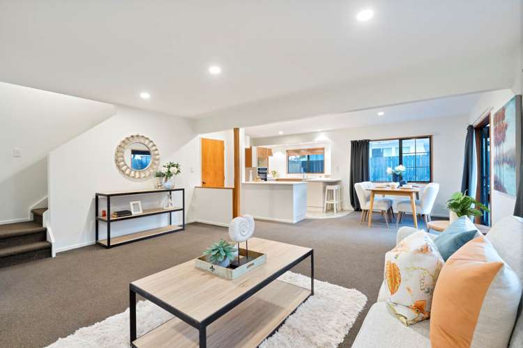 8a Longburn Road Henderson_14