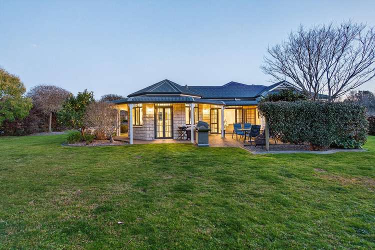 15 Grace Avenue Leamington_21