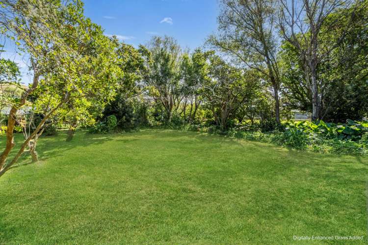 19 Maraetai Place Port Waikato_16