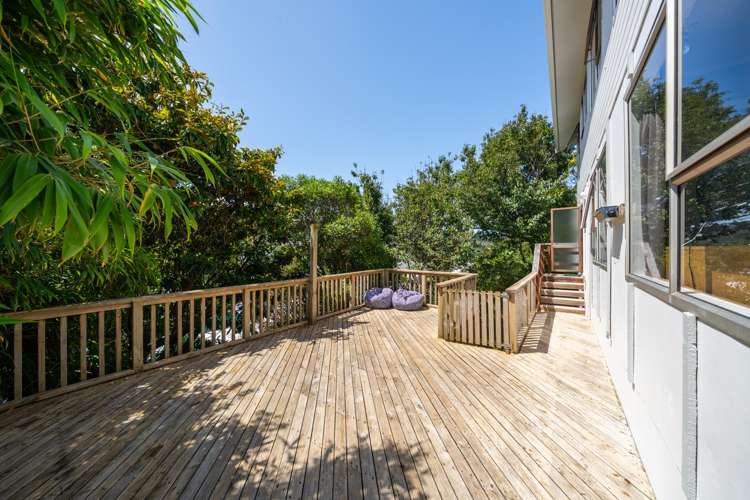 15a Kereru Bend Tawa_8