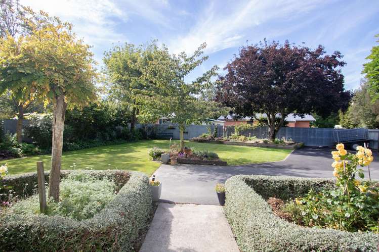 175 Middle Road Allenton_36