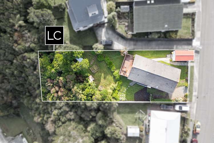 65 Percy Dyett Drive Karori_12
