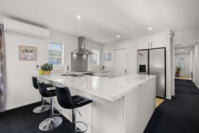 6 Newhaven Street Burwood_1