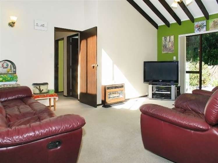 28 Peterhouse Street Tawa_8