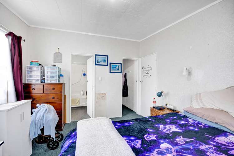 1 County Drive Hawera_7