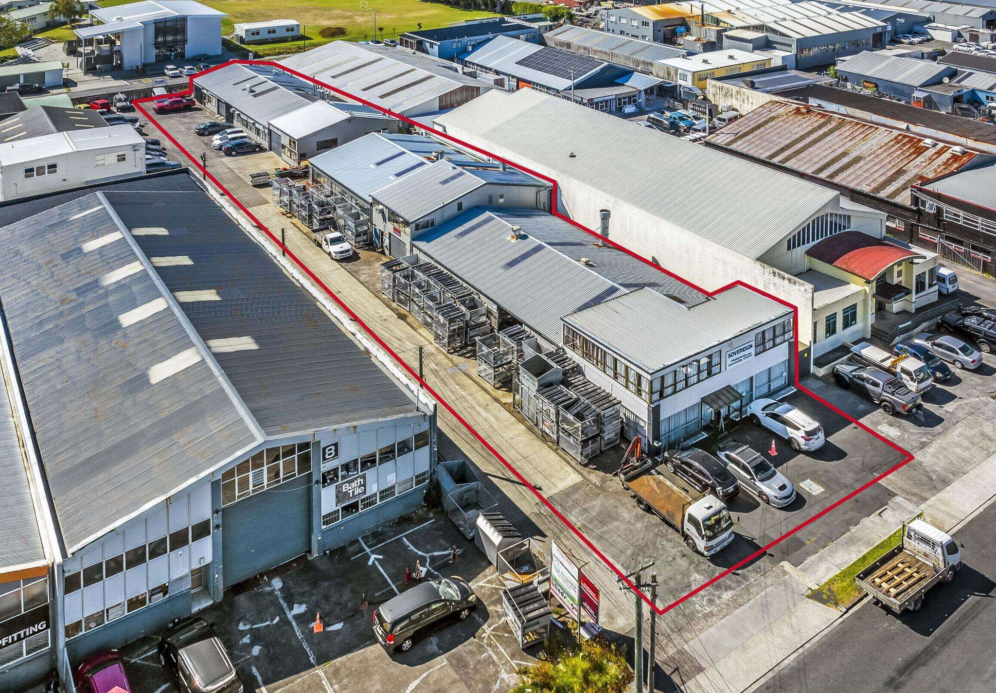 Income-generating trio in Southside stronghold