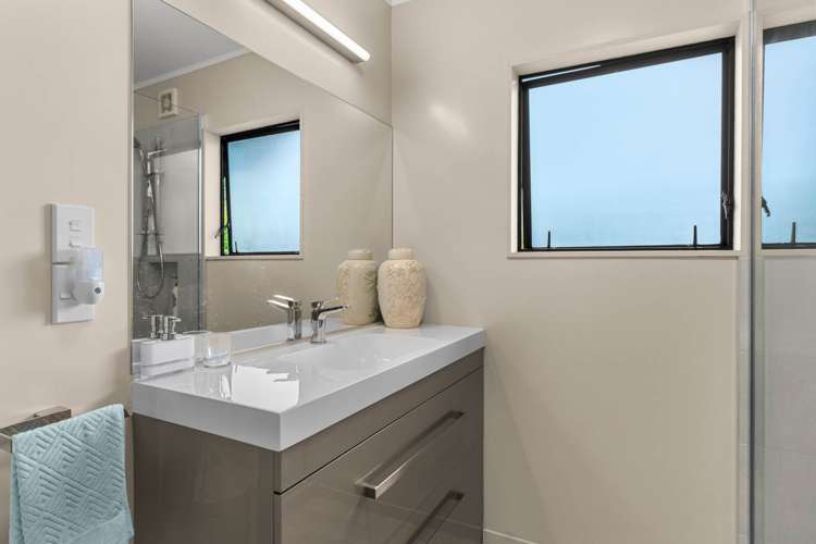 17 Pyle Road West One Tree Point_18