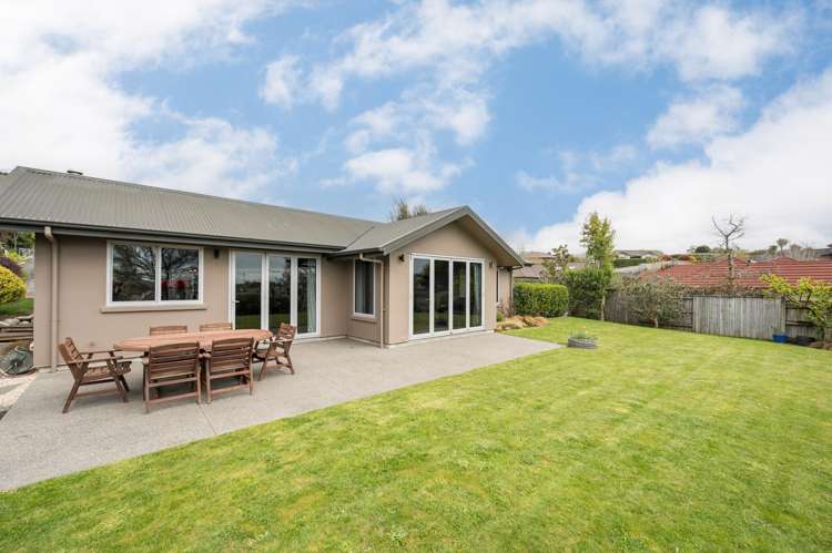 4 Romney Close Richmond_23