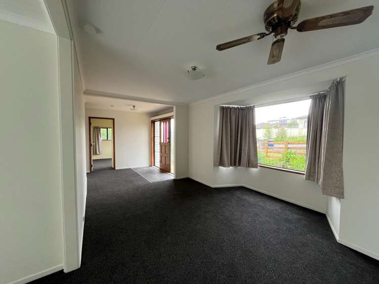 47 Hetherington Road Ranui_5