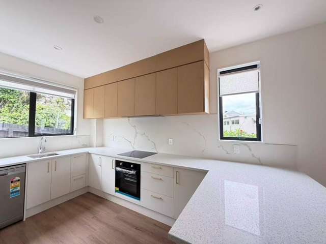 7/29 Crown Crescent Otara_2