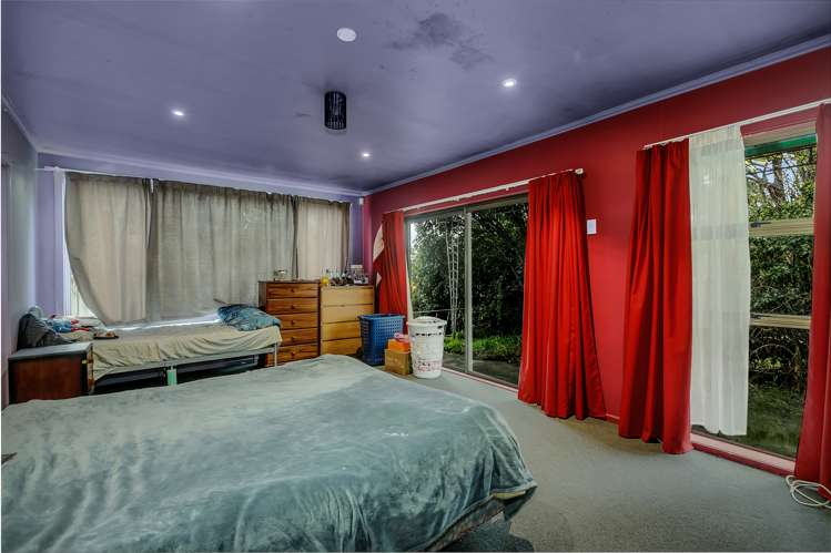 86 Point England Road Point England_13