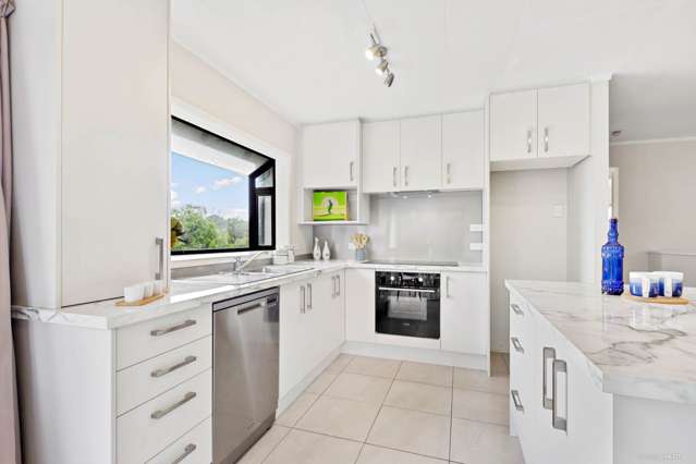 180 Edmonton Road Te Atatu South_4