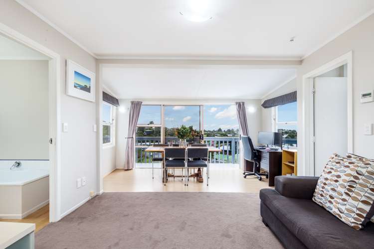 12a Cedar Terrace Stanmore Bay_9