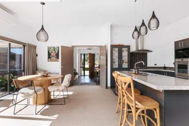582 Gloucester Road_1