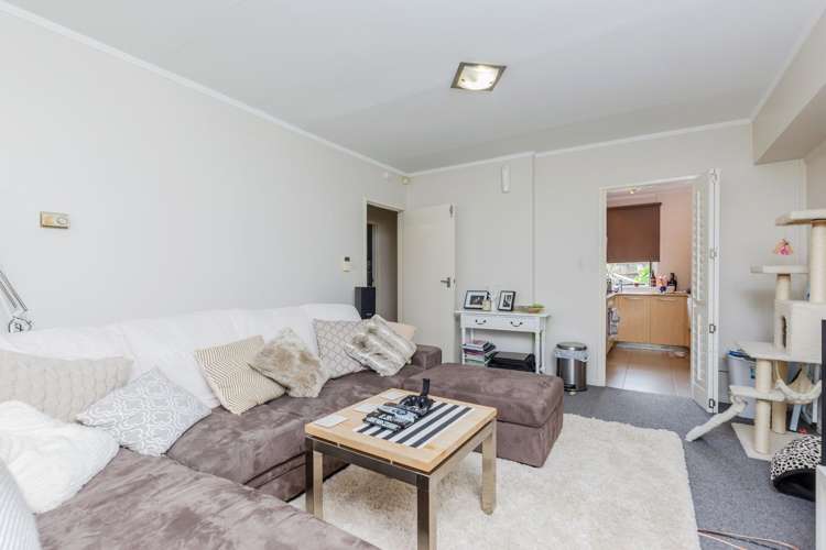 2/56 Ferndale Road Mount Wellington_6
