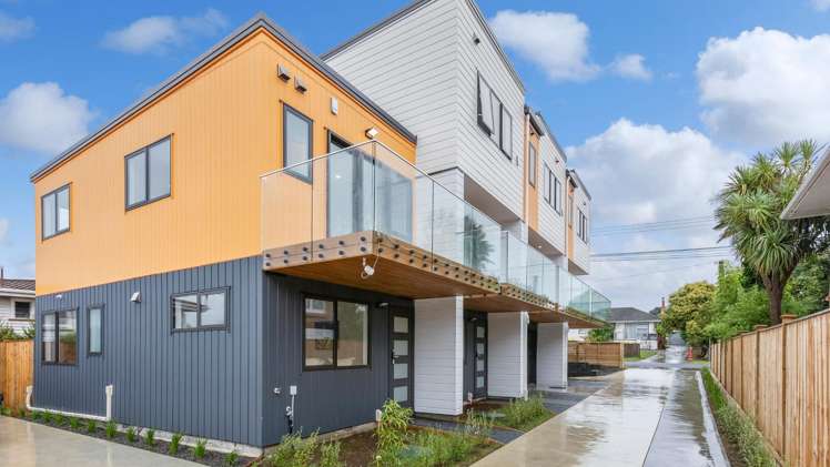 2/30 Woodford Ave Henderson_14