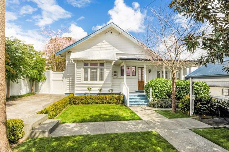 2 Kingsview Road Mount Eden_0