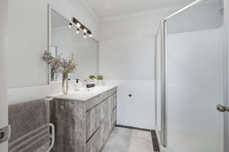 121 Cyril French Drive Flat Bush_17