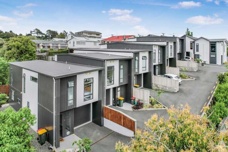 10/25 Thackeray Street Hamilton Lake_23