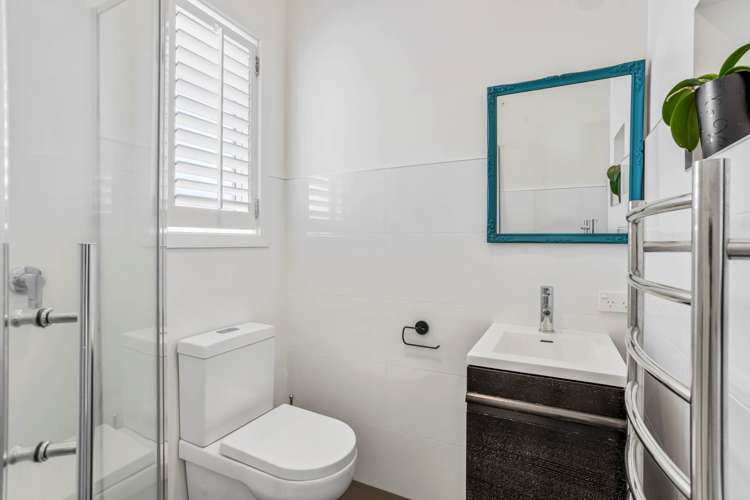 10 Kauri Road Stanmore Bay_12