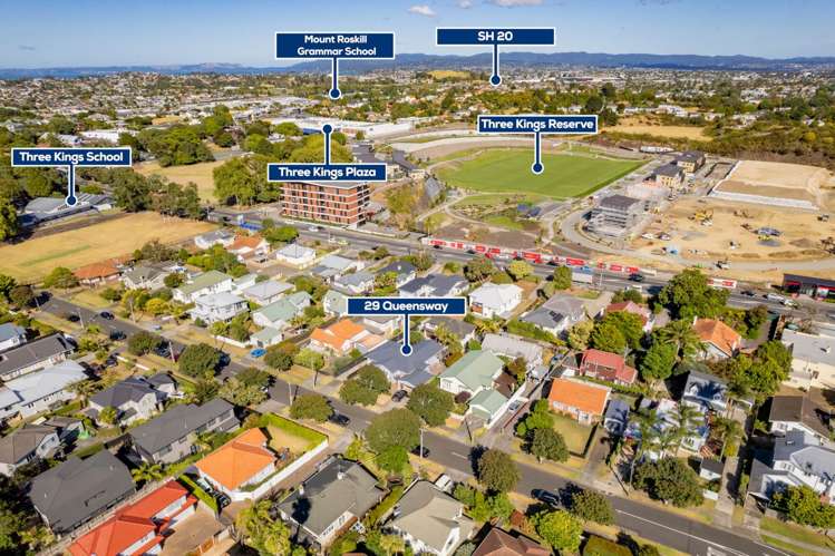 29 Queensway Three Kings_4