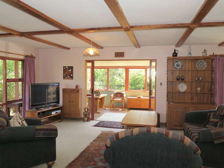 11 Feary Crescent Takaka_9