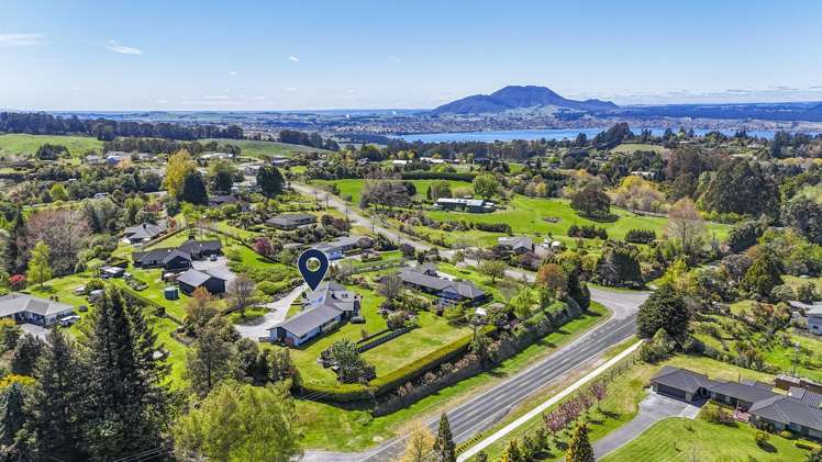 15 Loch Views Road Acacia Bay_35