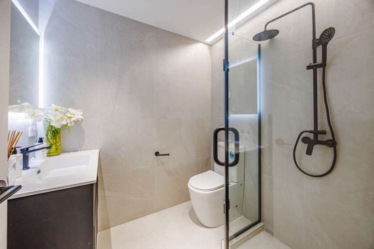 2/9 Grande Vue Road Papatoetoe_10