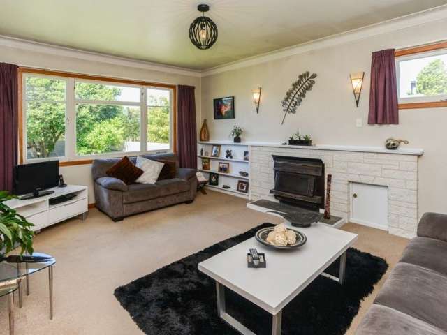 413 Collinge Road Mayfair_2