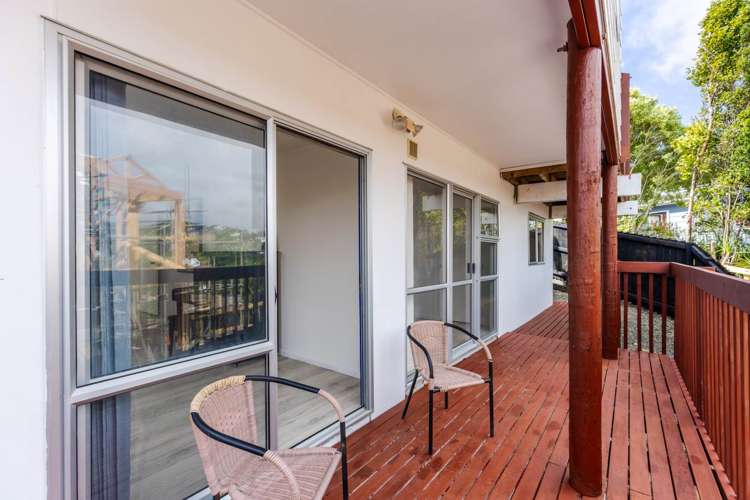 24 Squirrel Lane Browns Bay_22