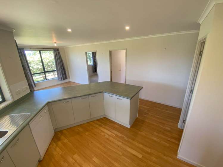 19 Admiralty Rise Gulf Harbour_5