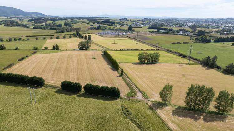 Charlton Road Upper Charlton_12