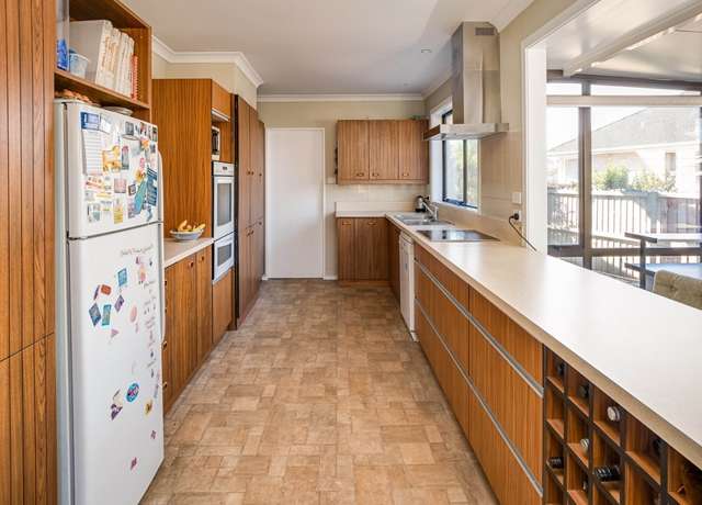 399 Yaldhurst Road Russley_3