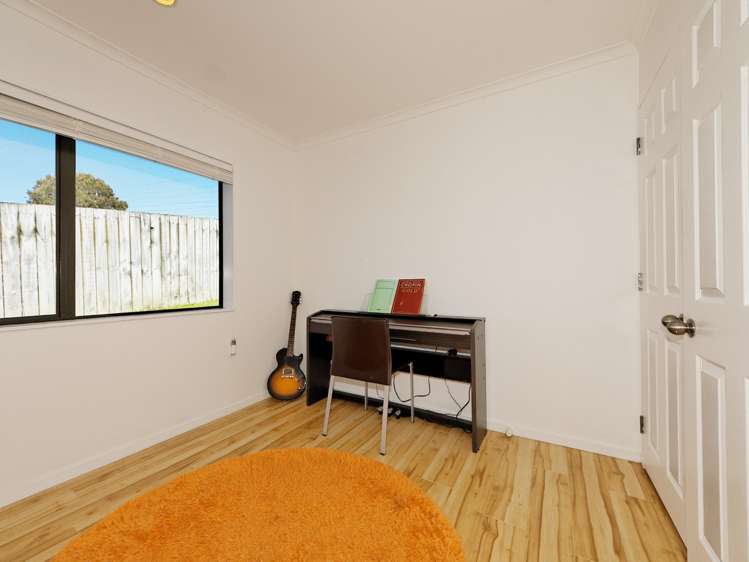 9 Exotic Place Massey_11