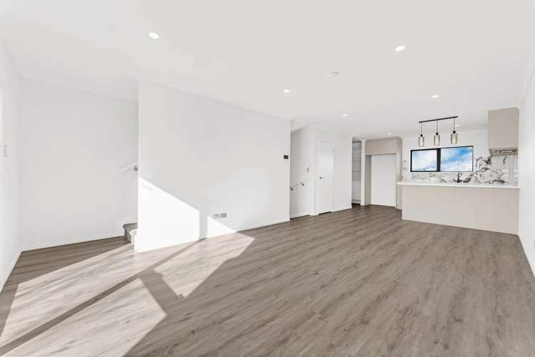 3/10 White Road Manurewa_12