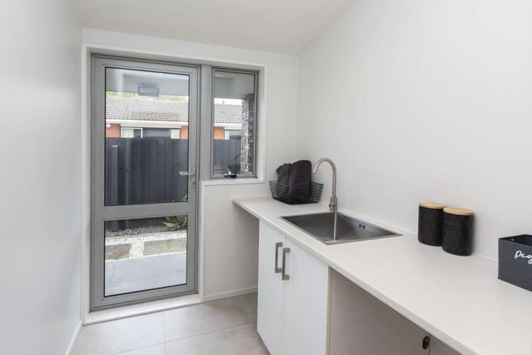 6 Lodge Place Ilam_17