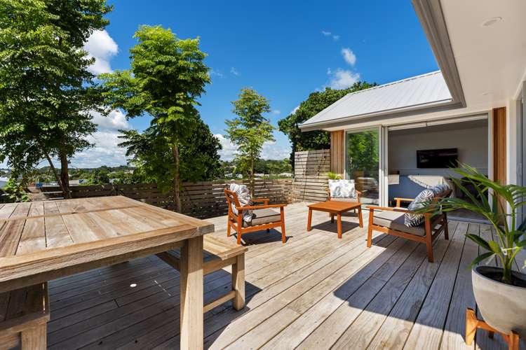 55b Paynters Avenue Strandon_18