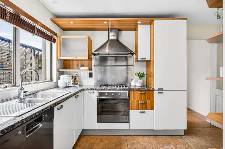 1/21 Campbell Road One Tree Hill_11