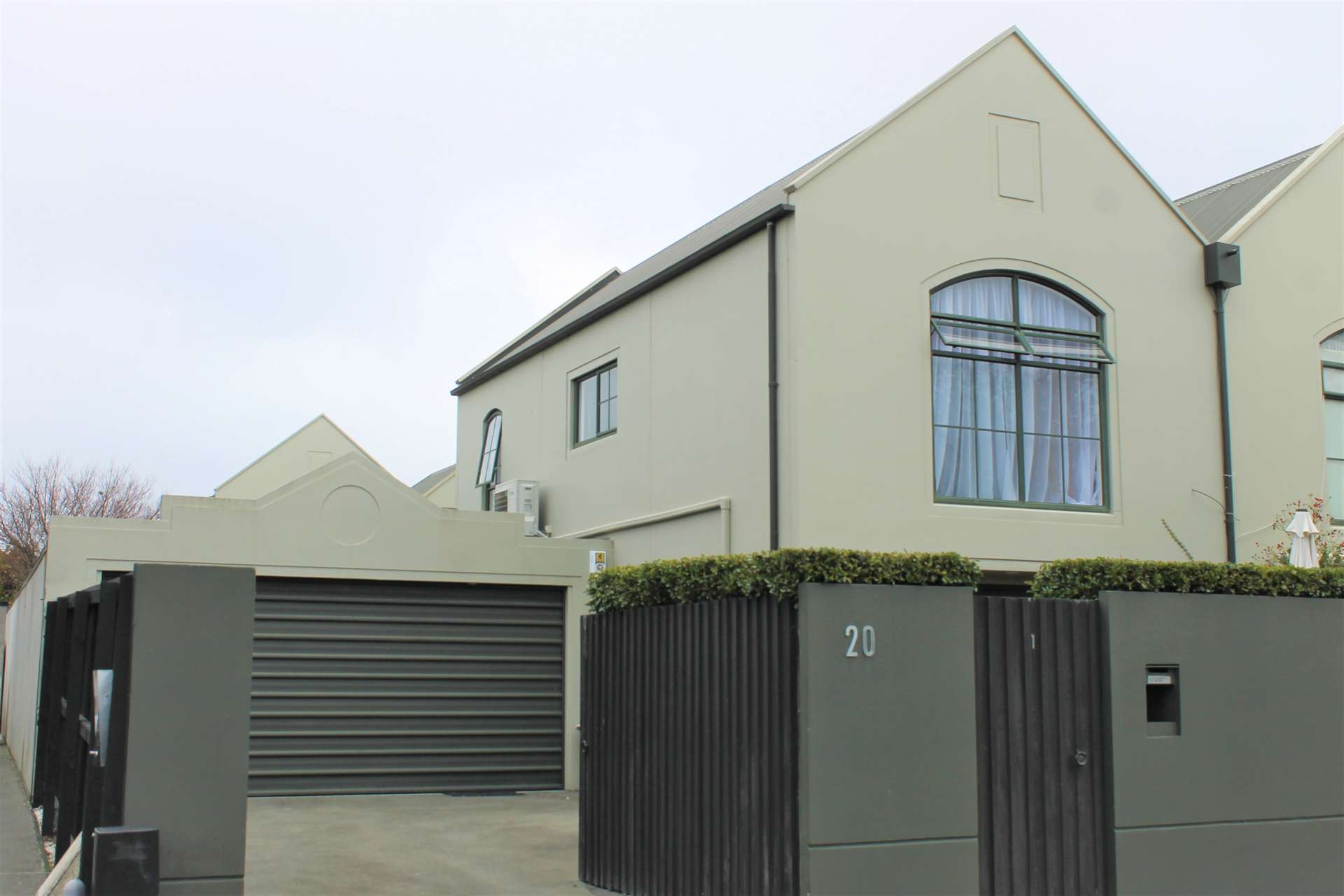 1/20 Office Road Merivale_0