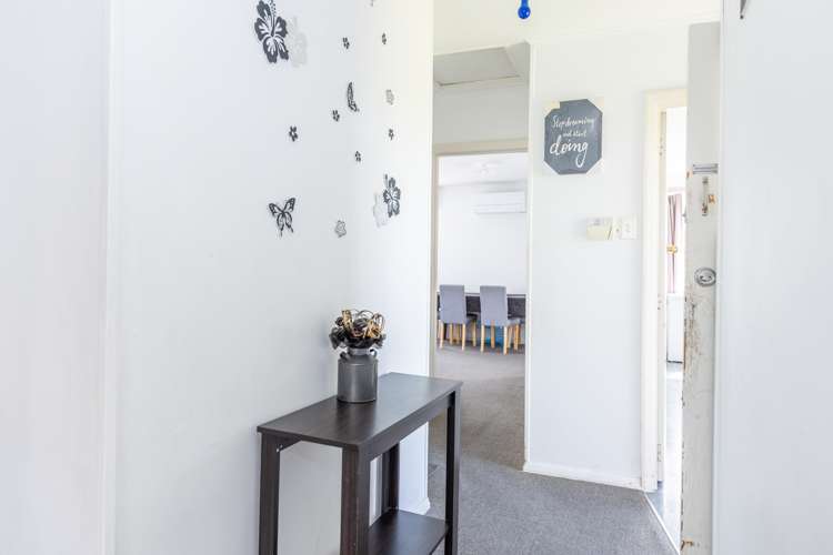 22 Sefton Crescent Chartwell_15