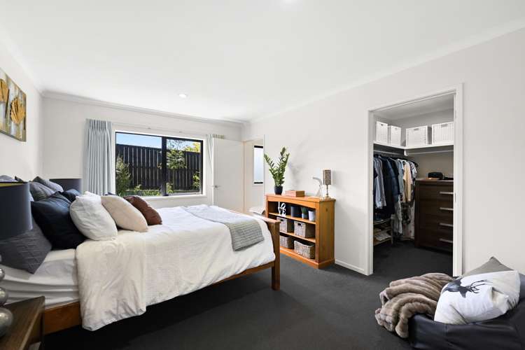 87b Dixon Road Glenview_11