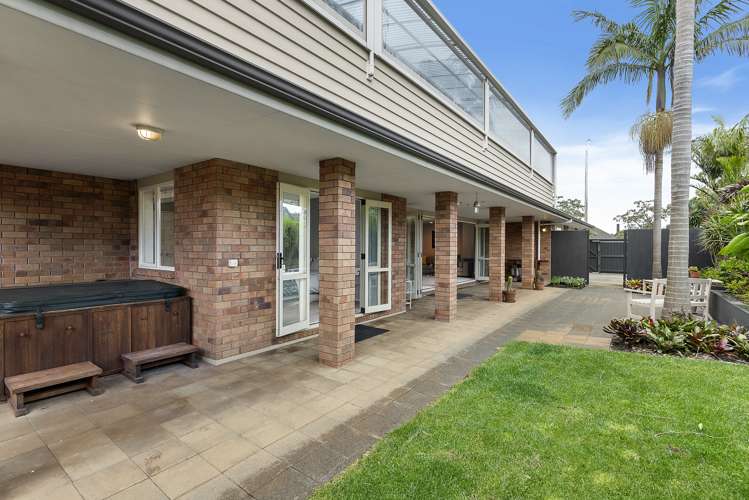 2 Vinograd Drive Te Atatu Peninsula_45