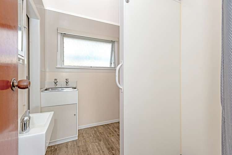 737 Aberdeen Road Te Hapara_11